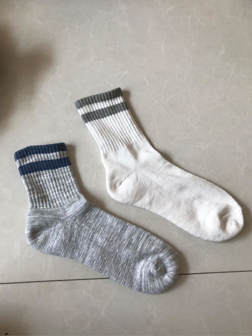 有人推薦了優(yōu)衣庫(kù)的襪子,一雙27塊錢(qián),值嗎